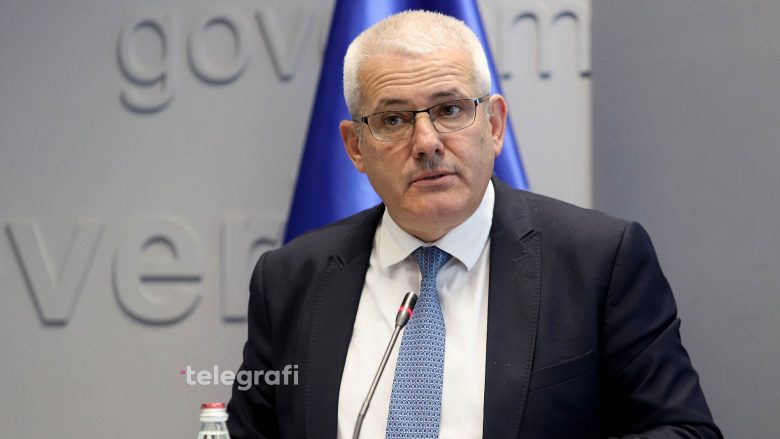 Sveçla: Arsenijeviq duhet sa më parë të përgjigjet para ligjit, duke u dorëzuar