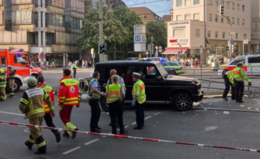 Shoferi përplas veturën në turmën me njerëz në Passau të Gjermanisë – të paktën pesë të lënduar, arrestohet i dyshuari