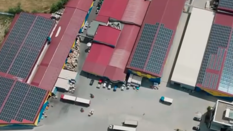 Frutex instalon 1200 kWh panele solare për të rritur efikasitetin energjetik